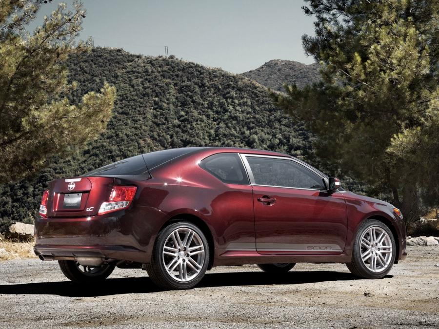  Scion tC 2010 года  (фото 10 из 29)